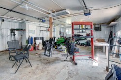 Garage - 
