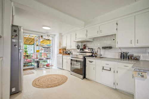 Cuisine - 385 Rue St-Pierre, Saint-Constant, QC - Indoor Photo Showing Kitchen