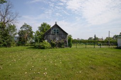 Barn - 