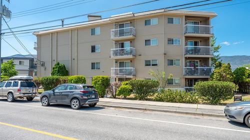 306-803 FAIRVIEW Road  Penticton, BC V2A 5Y7