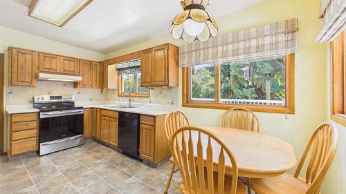 600 Knighton Road, Kimberley, BC - Indoor