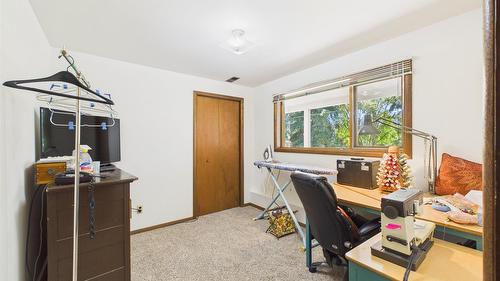 600 Knighton Road, Kimberley, BC - Indoor Photo Showing Office