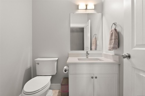 #4-3085 Sherman Rd, Duncan, BC 