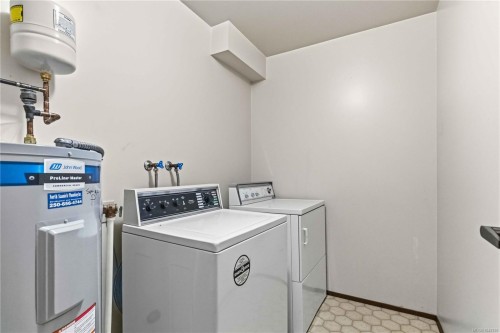 #20-2020 White Birch Rd, Sidney, BC 