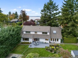 1741 Barrie Rd Saanich, BC V8N 2W4