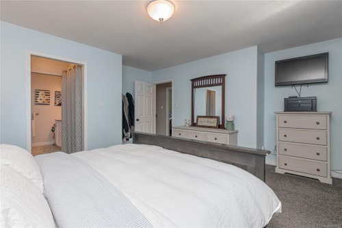 6535 Wicks Rd, Duncan, BC 