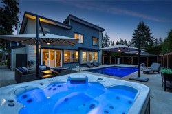 4371 Briardale Rd Courtenay, BC V9N 9R7