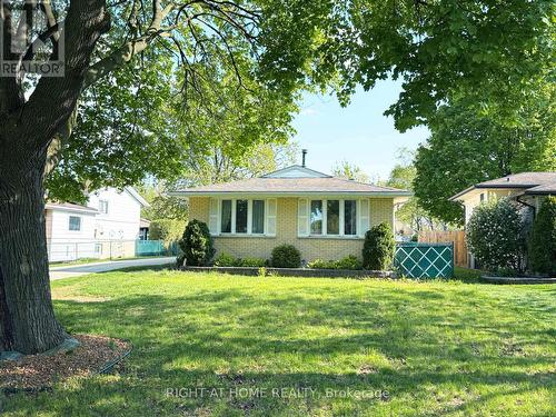 785 ROSS AVENUE  Sarnia, ON N7T 7R1