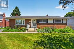 810 HAVERHILL DRIVE Kingston (City Southwest), ON K7M 4V2