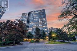 1008 - 24 HANOVER ROAD Brampton, ON L6S 5K8