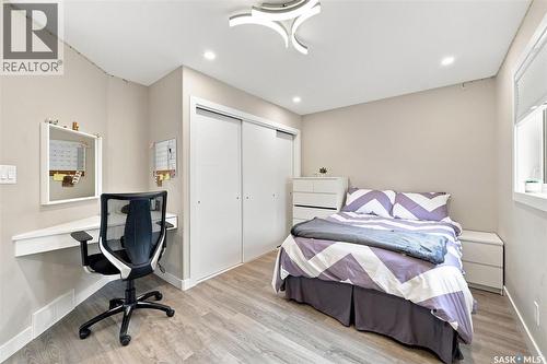 547 Bayview Terrace, Saskatoon, SK - Indoor Photo Showing Bedroom