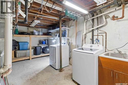 322 U Avenue N, Saskatoon, SK - Indoor Photo Showing Laundry Room