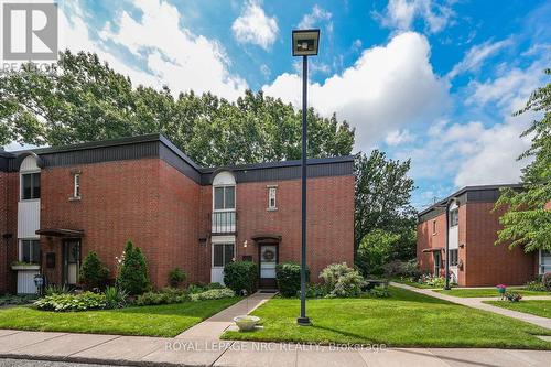 62 - 6453 COLBORNE STREET  Niagara Falls (Stamford), ON L2J 1E7