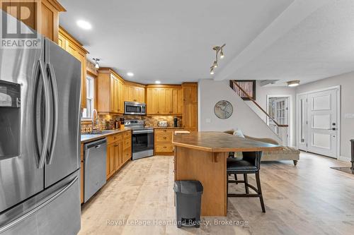 23 Park Road, Central Huron (Goderich), ON - Indoor Photo Showing Kitchen