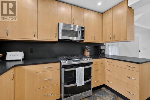 20 Belgrave Road, Ottawa, ON - Indoor Photo Showing Kitchen