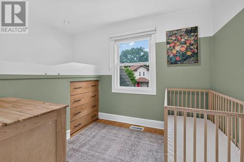 20 Belgrave Road, Ottawa, ON - Indoor Photo Showing Bedroom