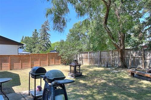 139 Costello Dr, Winnipeg, MB - Outdoor