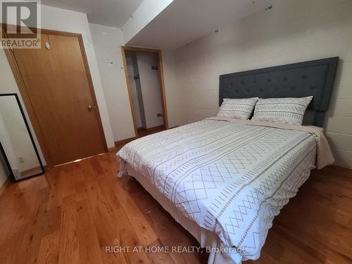 911 CALIFORNIA AVENUE , Windsor, Ontario N9B 2Z5 5