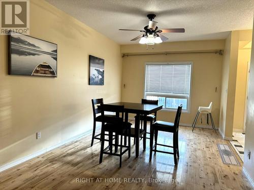 252 Lemon Grass Crescent, Kitchener, ON - Indoor Photo Showing Dining Room