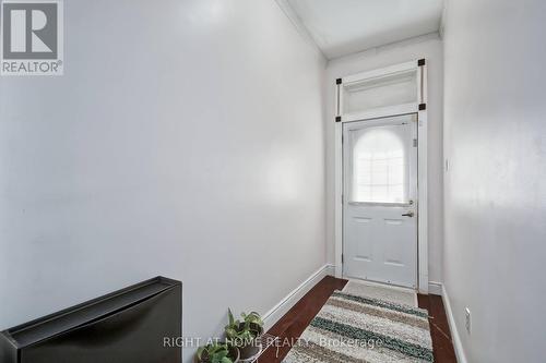 10 Pegler Street, London East (East L), ON - Indoor Photo Showing Other Room