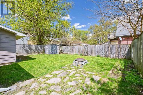 10 Pegler Street, London East (East L), ON - Outdoor