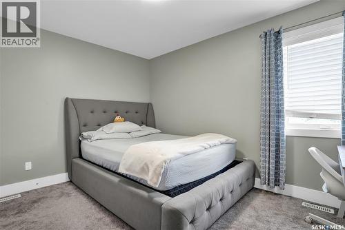 1049 Maplewood Drive, Moose Jaw, SK - Indoor Photo Showing Bedroom