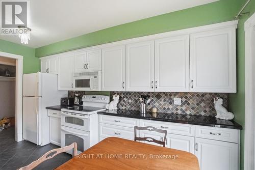 68 Talavera Crescent, London East (East I), ON - Indoor Photo Showing Kitchen