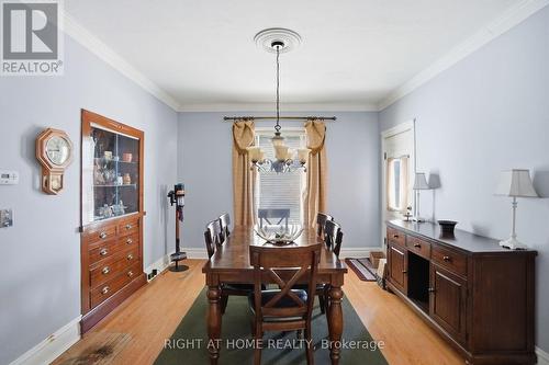 57 Rosebery Place, St. Thomas, ON - Indoor Photo Showing Dining Room