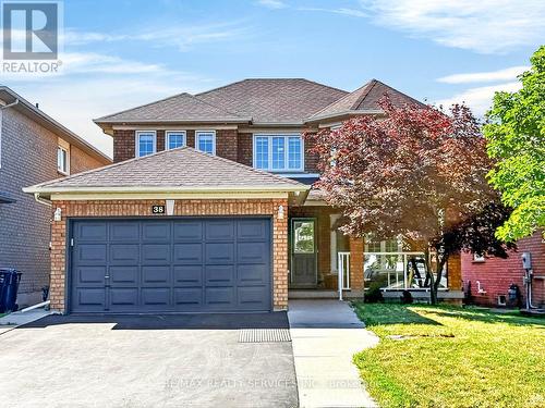 38 DEERGLEN DRIVE  Brampton, ON L6R 1M3