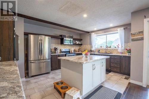 3810 Queen St E, Sault Ste. Marie, ON - Indoor Photo Showing Kitchen