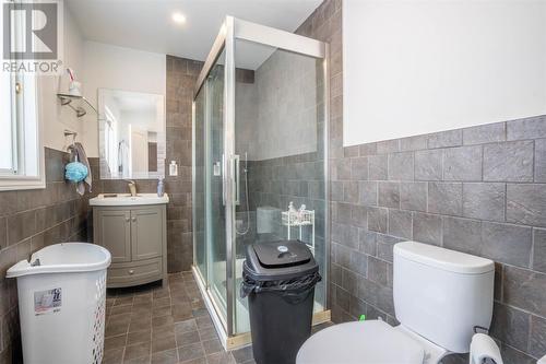 3810 Queen St E, Sault Ste. Marie, ON - Indoor Photo Showing Bathroom