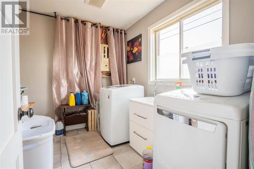 3810 Queen St E, Sault Ste. Marie, ON - Indoor Photo Showing Laundry Room