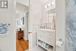 Main bath - 