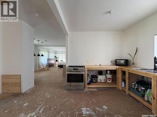 295 Ensign Street, Pennant, SK - Indoor Photo Showing Other Room