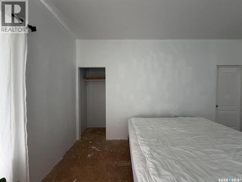 295 Ensign Street, Pennant, SK - Indoor Photo Showing Bedroom