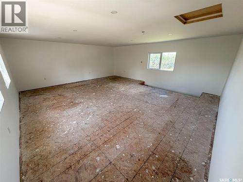 295 Ensign Street, Pennant, SK - Indoor Photo Showing Other Room