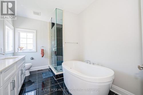 47 Legendary Circle, Brampton, ON - Indoor Photo Showing Bathroom
