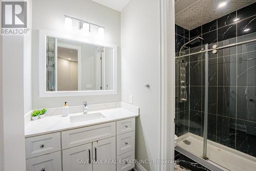 47 Legendary Circle, Brampton, ON - Indoor Photo Showing Bathroom