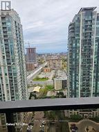Open balcony with beautiful city views. - 
