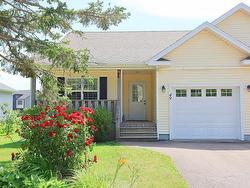 49 Royalty Road  Charlottetown, PE C1E 3C9