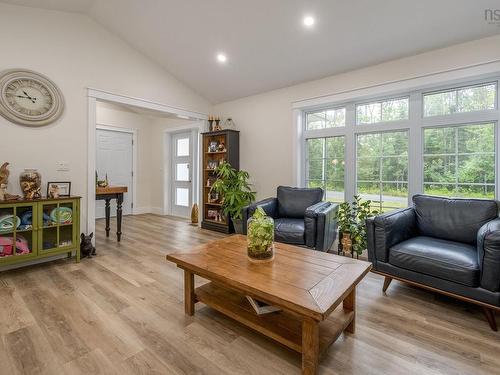 19 Payton Lane, Mount William, NS - Indoor Photo Showing Living Room