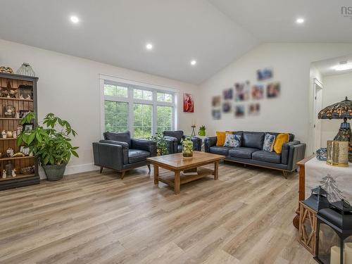 19 Payton Lane, Mount William, NS - Indoor Photo Showing Living Room