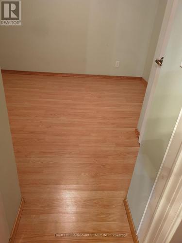 LOWER - 44 GUILDCREST DRIVE , Toronto, Ontario M1J 3M4 4