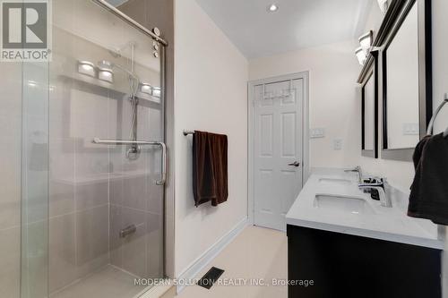 44 Bendamere Crescent, Markham, ON - Indoor Photo Showing Bathroom