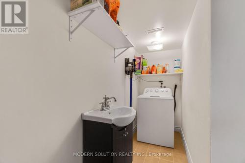 44 Bendamere Crescent, Markham, ON - Indoor Photo Showing Laundry Room