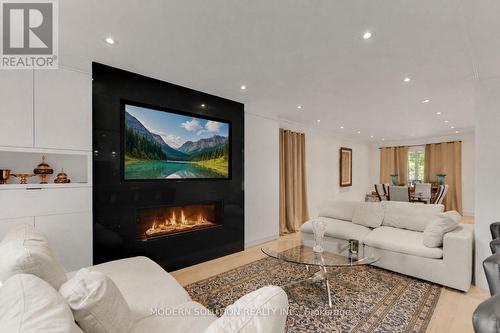 44 Bendamere Crescent, Markham, ON - Indoor Photo Showing Living Room With Fireplace