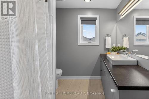 28 Martingale Terrace, St. Thomas, ON - Indoor Photo Showing Bathroom
