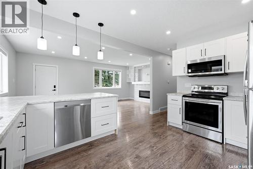 1601 Lacon Street, Regina, SK - Indoor Photo Showing Kitchen With Upgraded Kitchen
