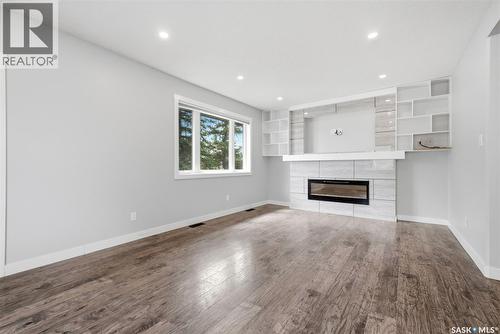 1601 Lacon Street, Regina, SK - Indoor Photo Showing Other Room With Fireplace