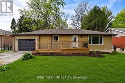 10 VINEDEN DRIVE  Central Elgin (Lynhurst), ON N5P 2M6